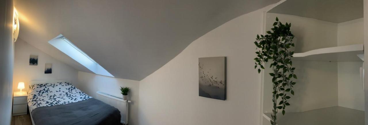 Appartement Apartament Pod Gwiazdami à Ostrów Wielkopolski Extérieur photo